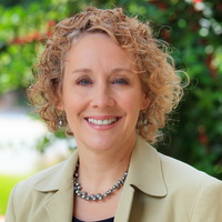 Leisha  Dehart-Davis Headshot